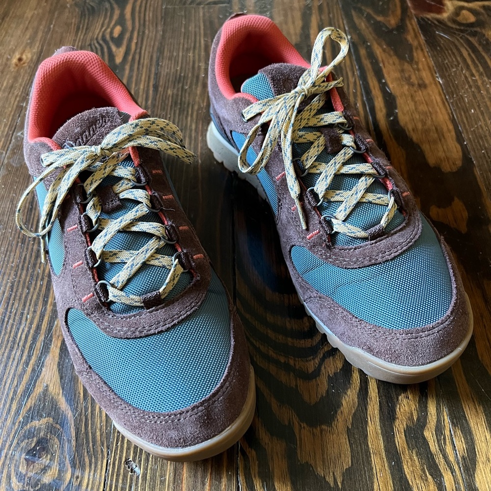 Danner Jag Low Dark Earth/Goblin Blue Men’s 9.5D